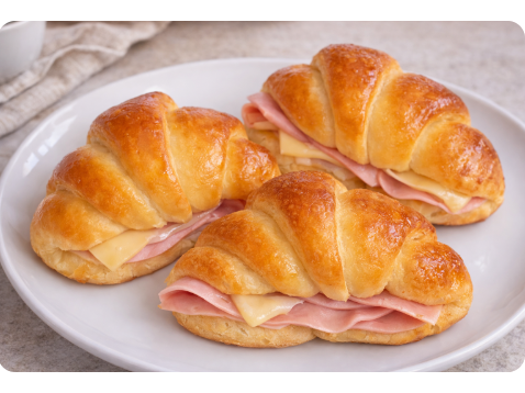 161-Medialunas con jamón y queso x3