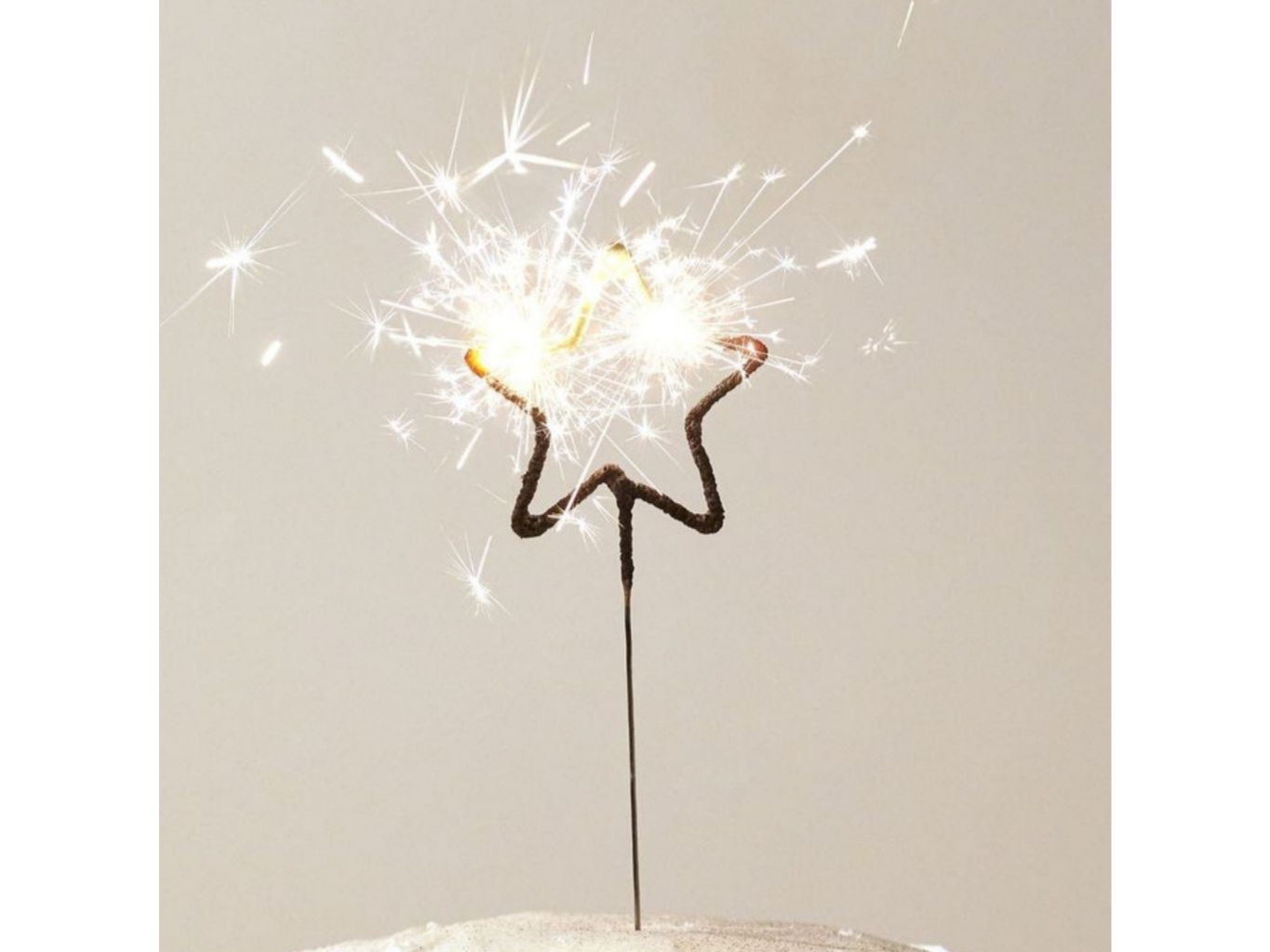 VELA SPARKLE CORAZON o ESTRELLA - POR UNIDAD