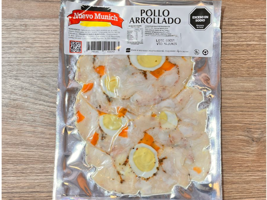 ARROLLADO DE POLLO FETEADO