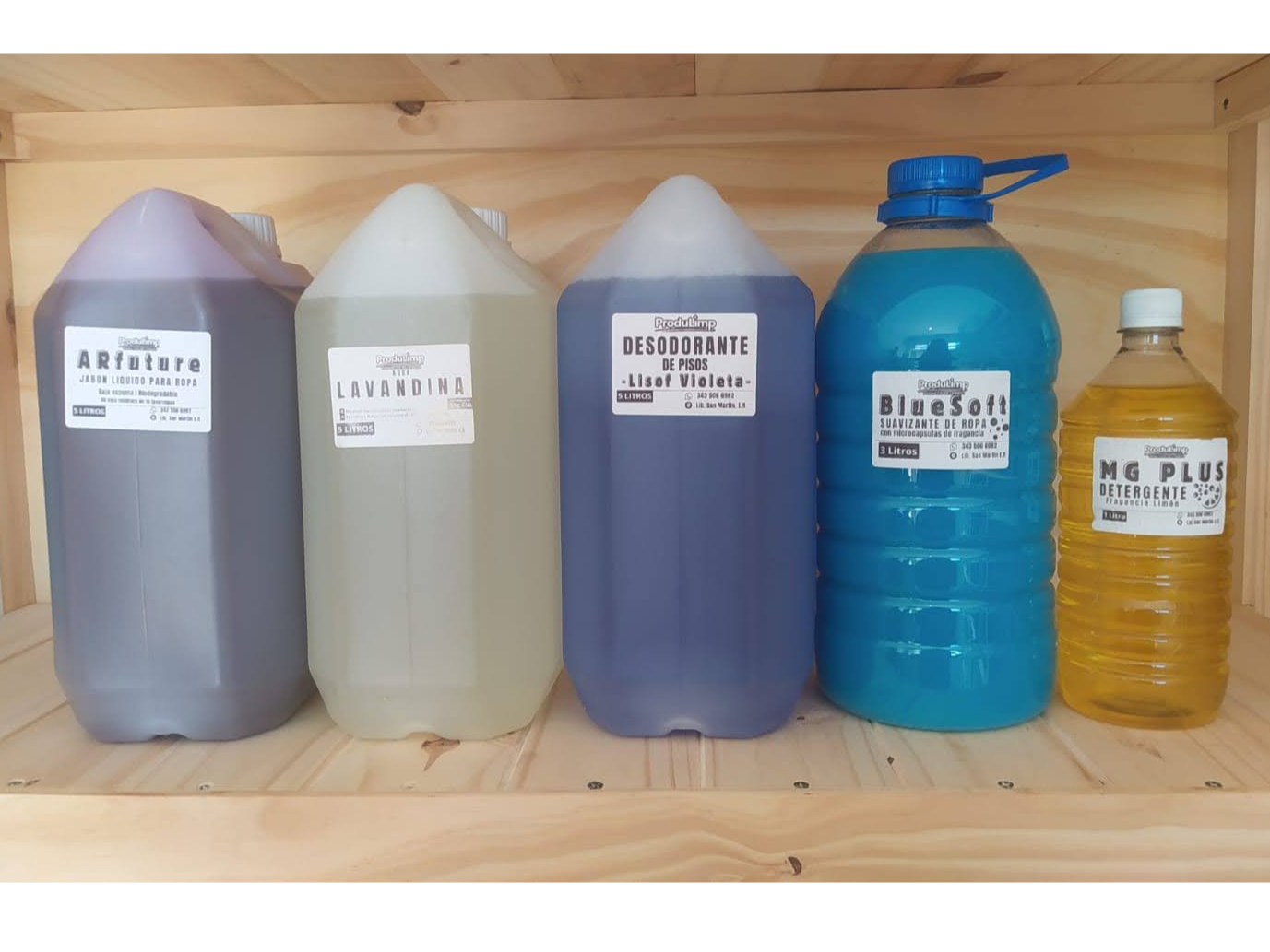 1x Jabon de ropa Future - 5L // 1x Desodorante de pisos - 5L // 1x Lavandina comun - 5L // 1x Suavizante BlueSoft - 3L // 1x Detergente MG Plus - 1L