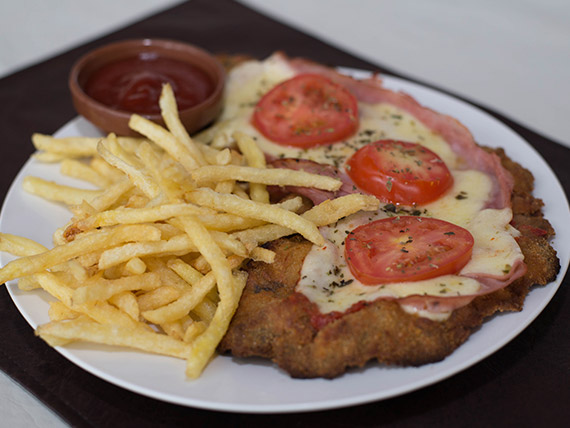 milanesa de ternera a la napolitana con guarnicion de haka pizzas&lomos