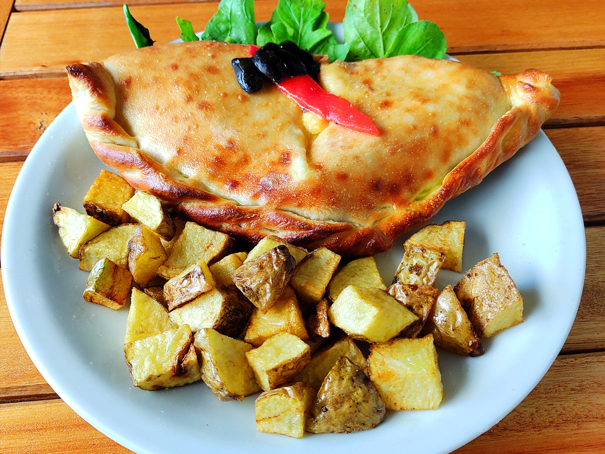 Calzone Renato (especialidad de la casa )