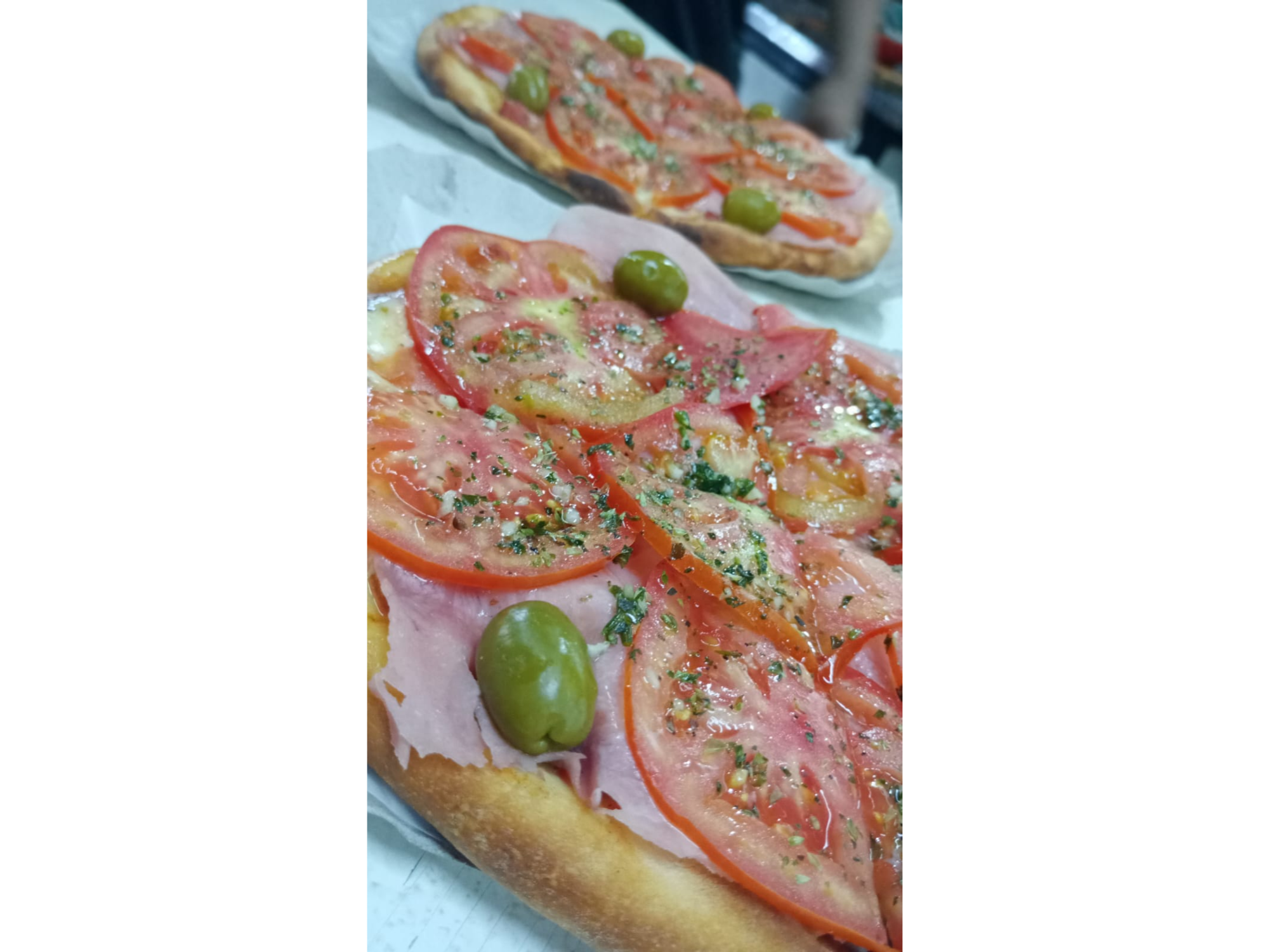 PIZZA INDIVIDUAL + BEBIDA