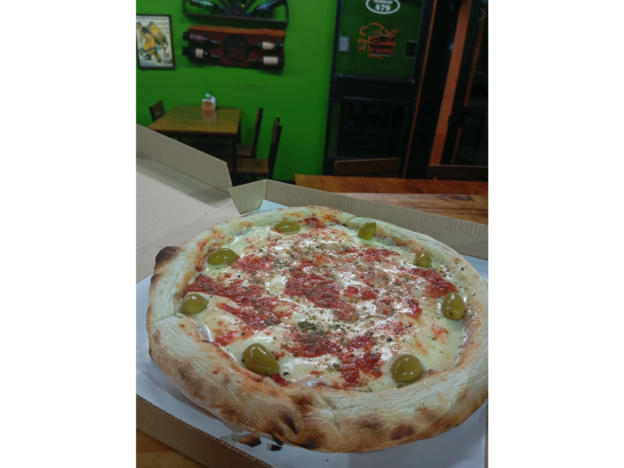 2 PIZZAS DE MUZZARELLA + 12 EMPANADAS