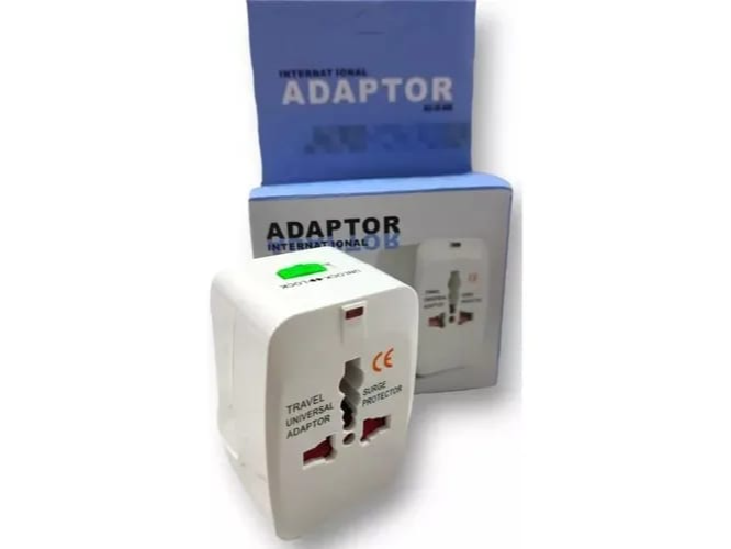 ADAPTADOR VIAJERO INTERNACIONAL