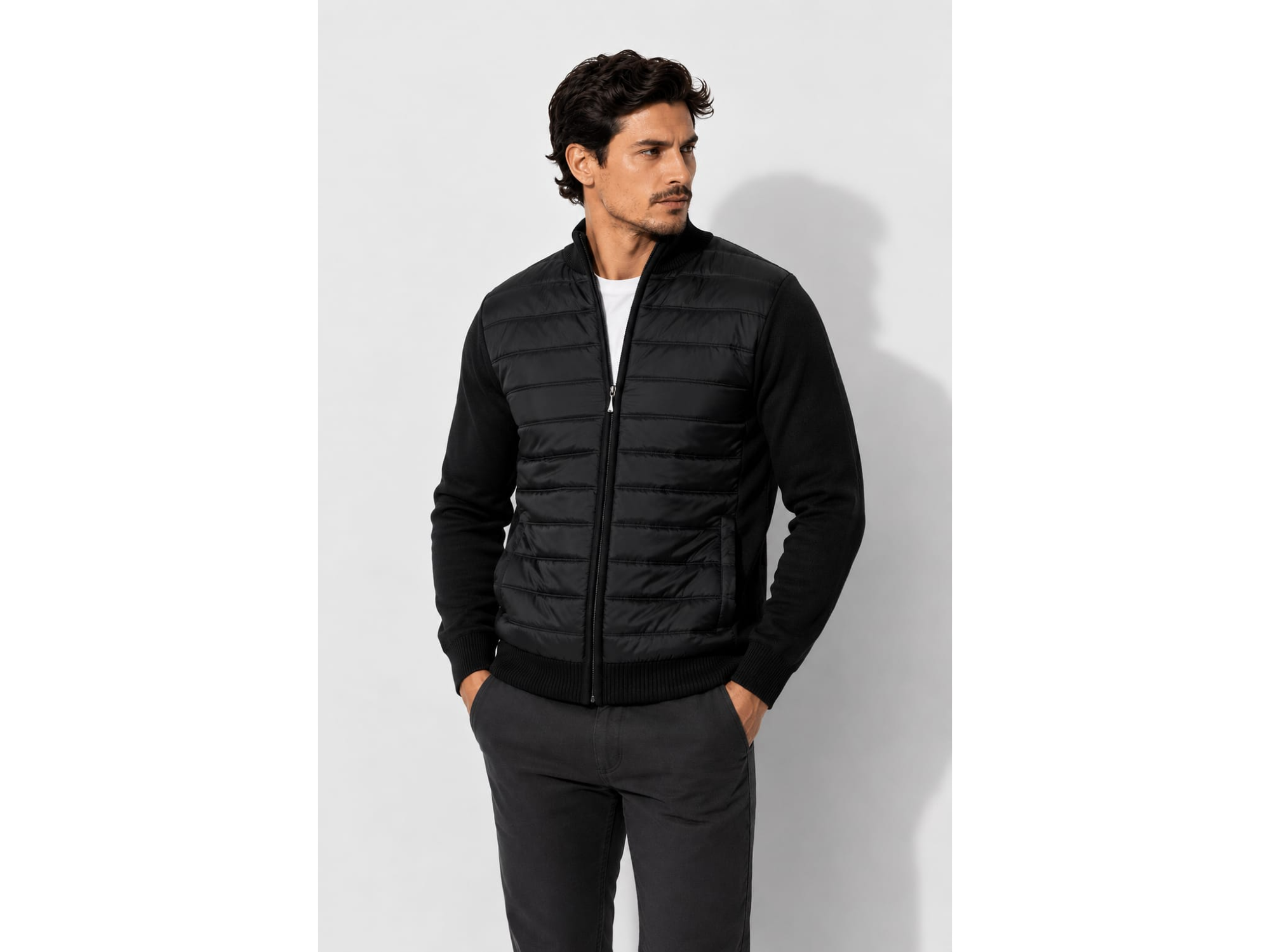 Sweater con cierre y canelones