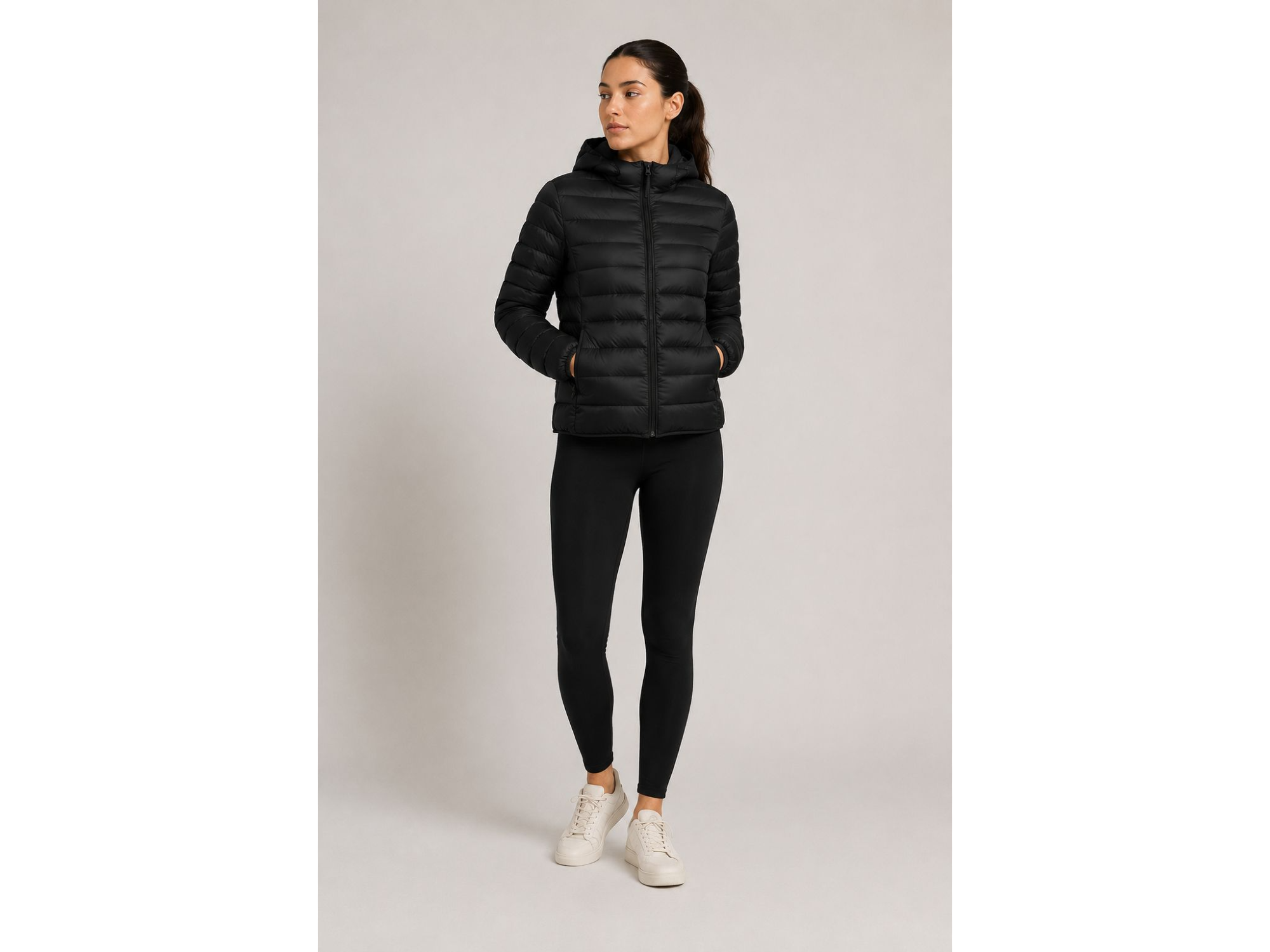 Campera tipo uniclo negra