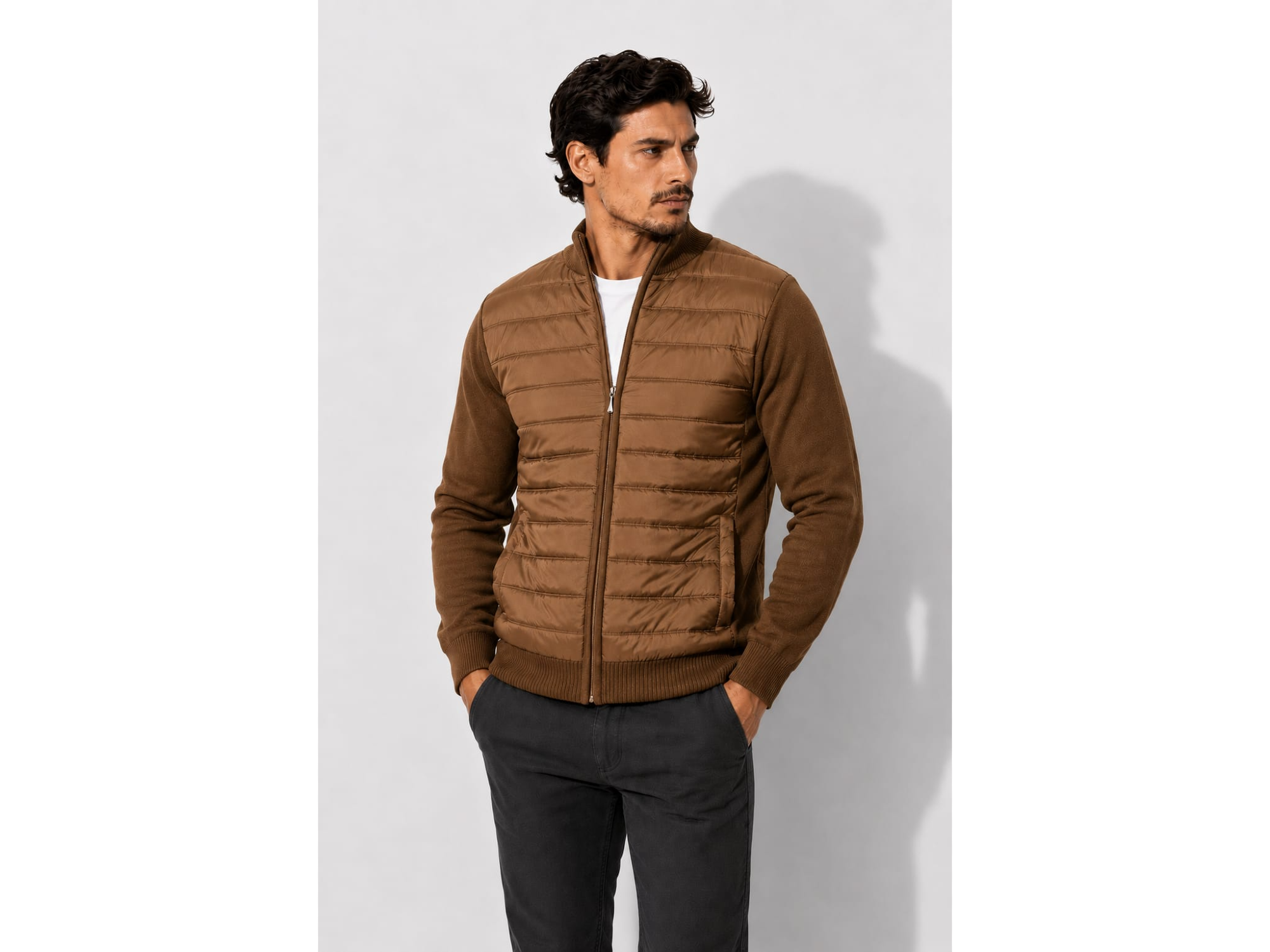 Sweater con cierre y canelones