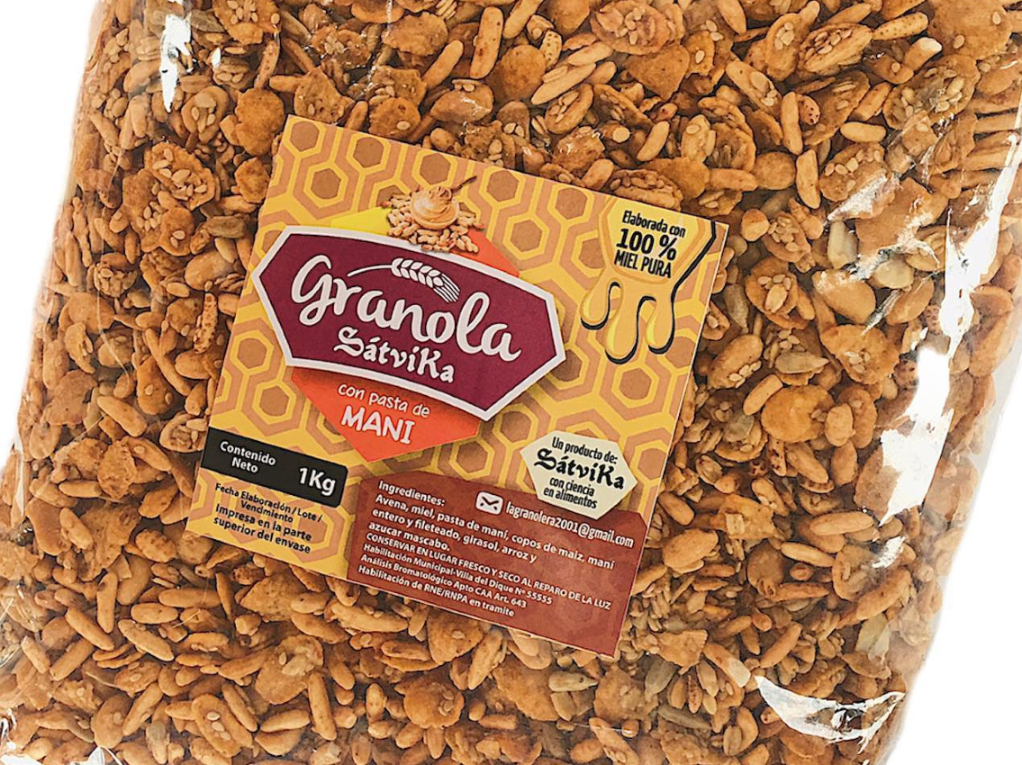 GRANOLA CON PASTA DE MANI