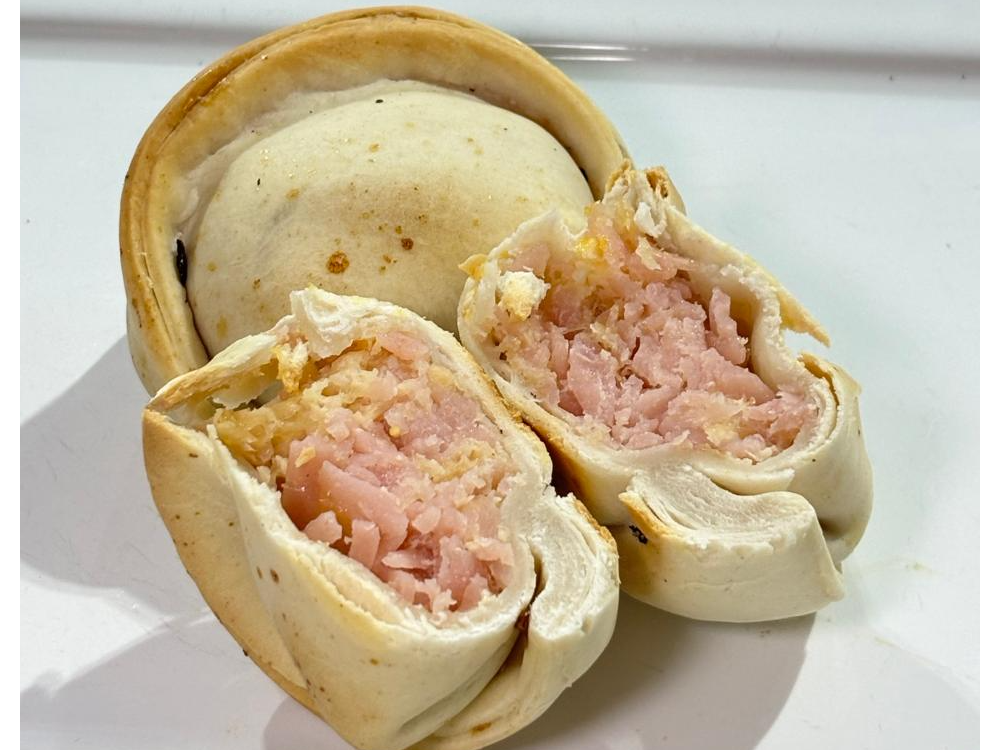 Empanada de jamon y queso