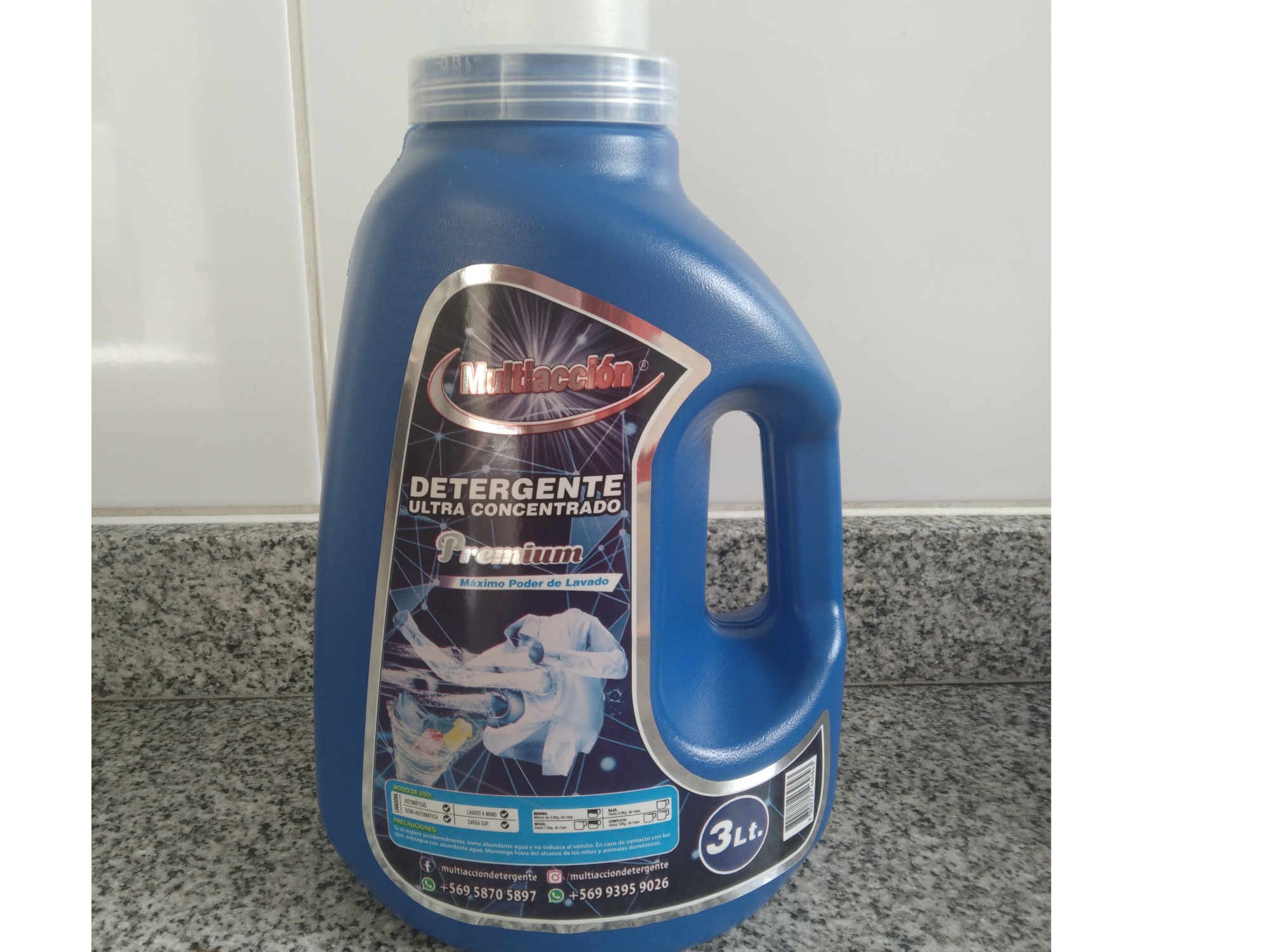 DETERGENTE MULTIIACCIION 3 Lts