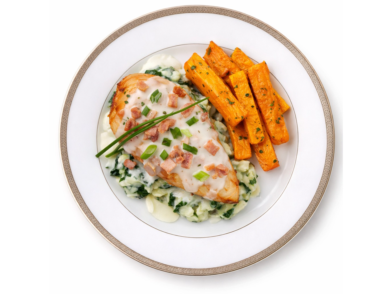 Pechuga con crema de verdeo y panceta con bastones de calabaza KETO