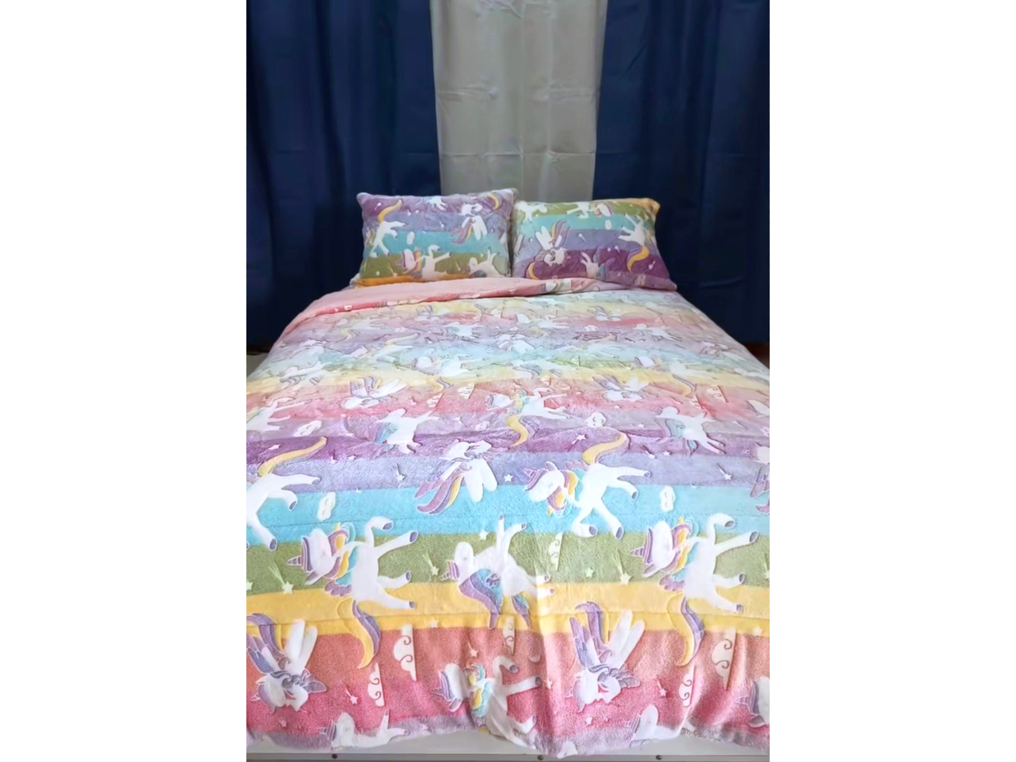 Cobertor de 3 piezas luminosos con corderito Full diseño de Arcoiris