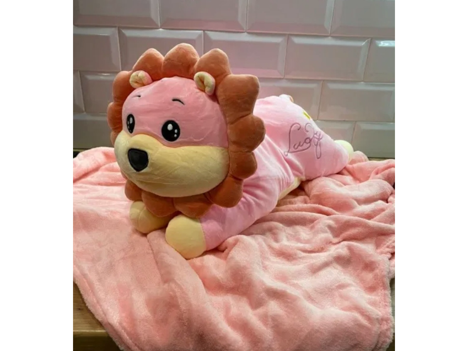 Peluches con manta león rosa