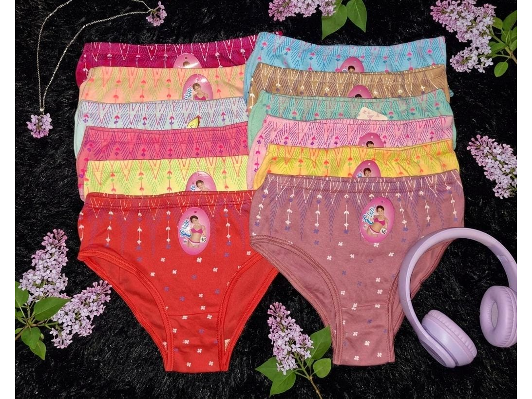 Doc. Bombachas talle 16 est. Flores A2