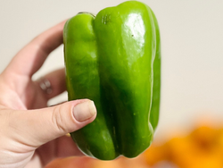 Pimiento verde - $6400