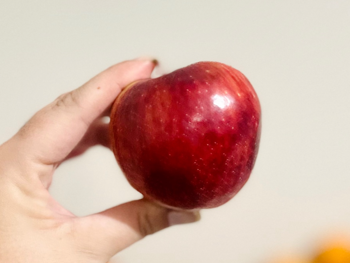 Manzana roja - $3.000