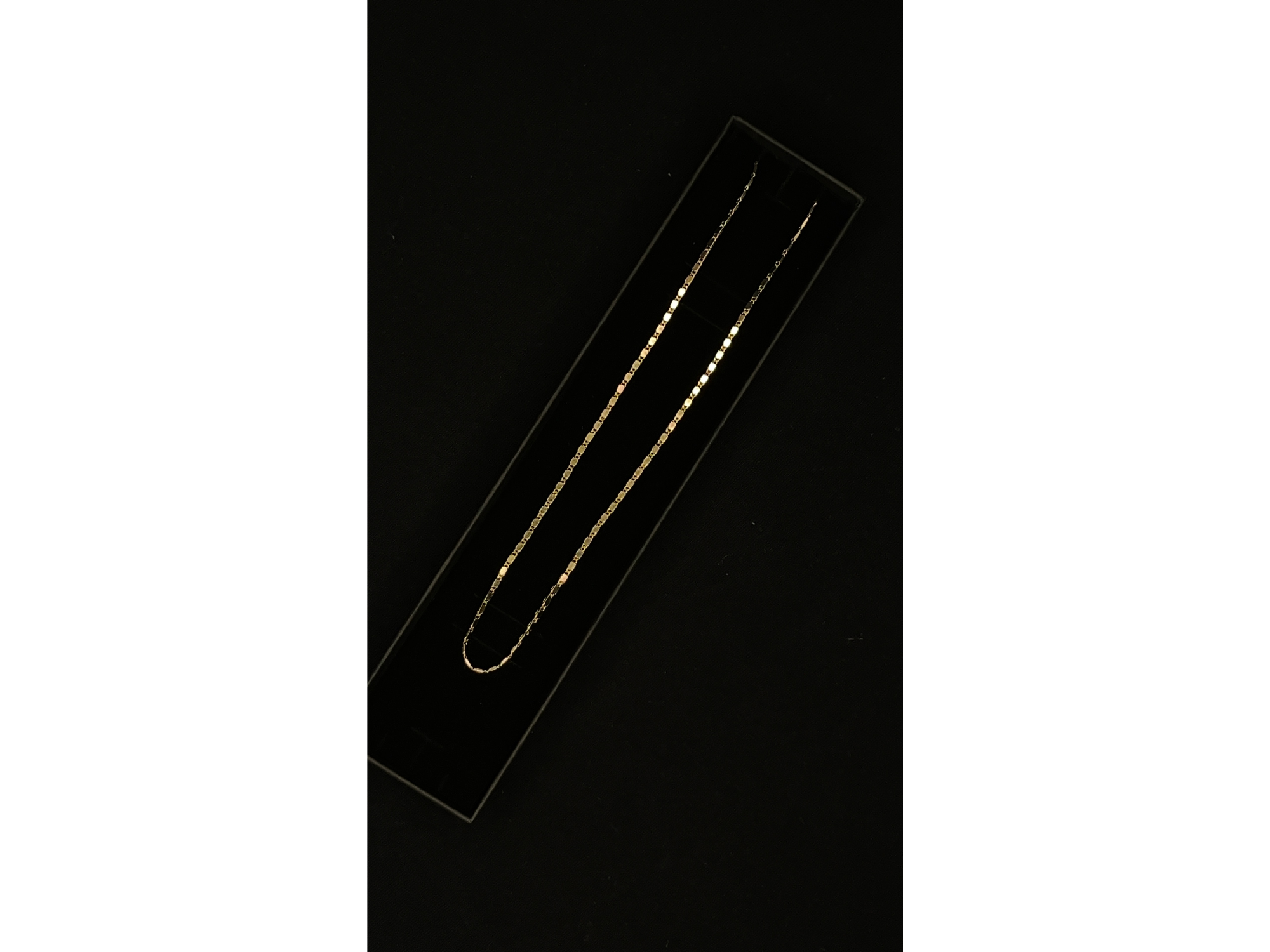 Cadena Caracol aplastada