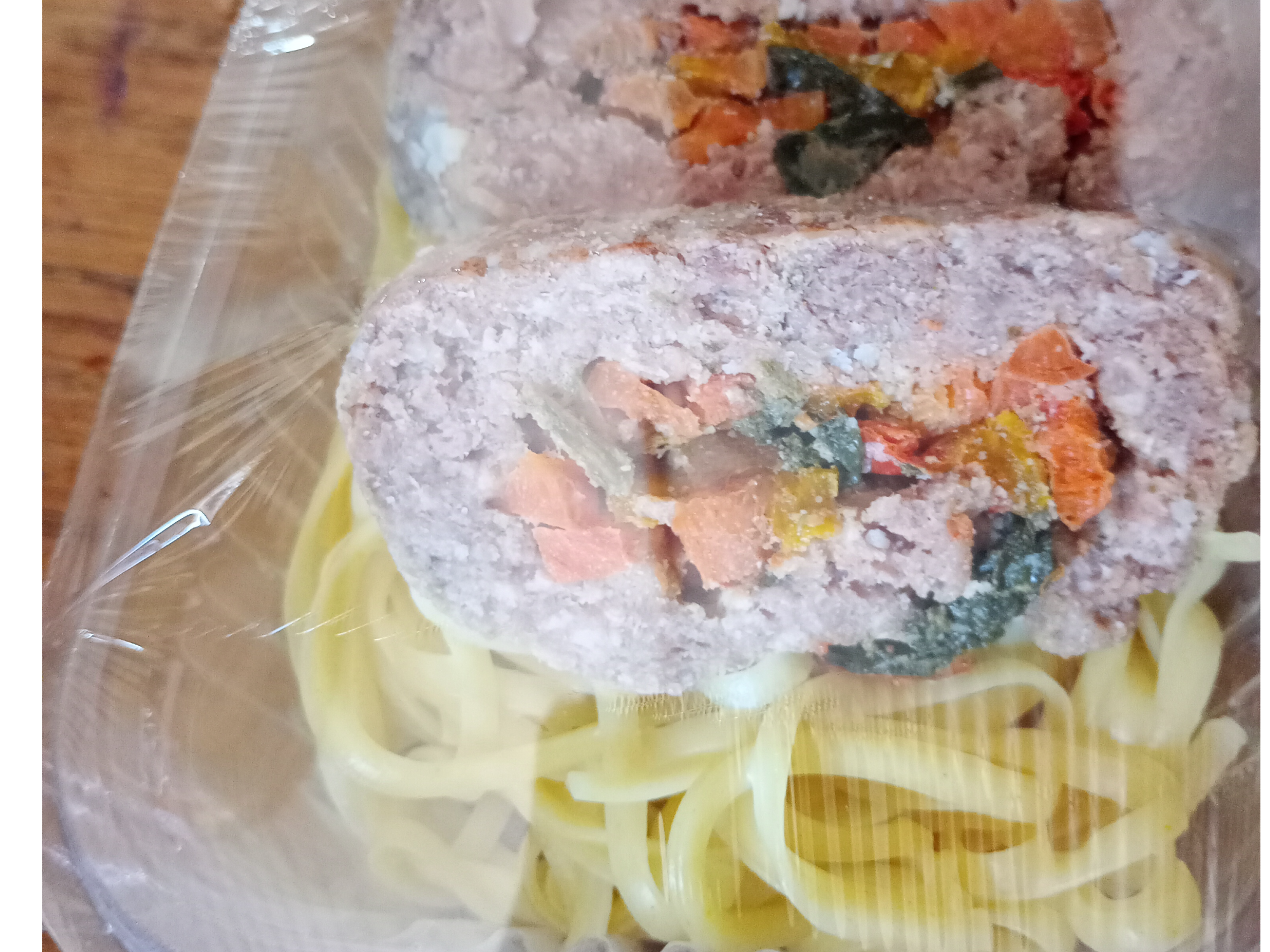 Arrollado relleno con guarnición de Viandas YA