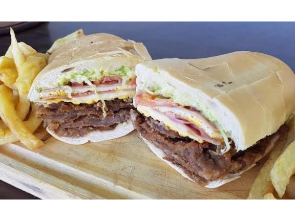 Milanesa especial de PIZZERIA LA RIVERA