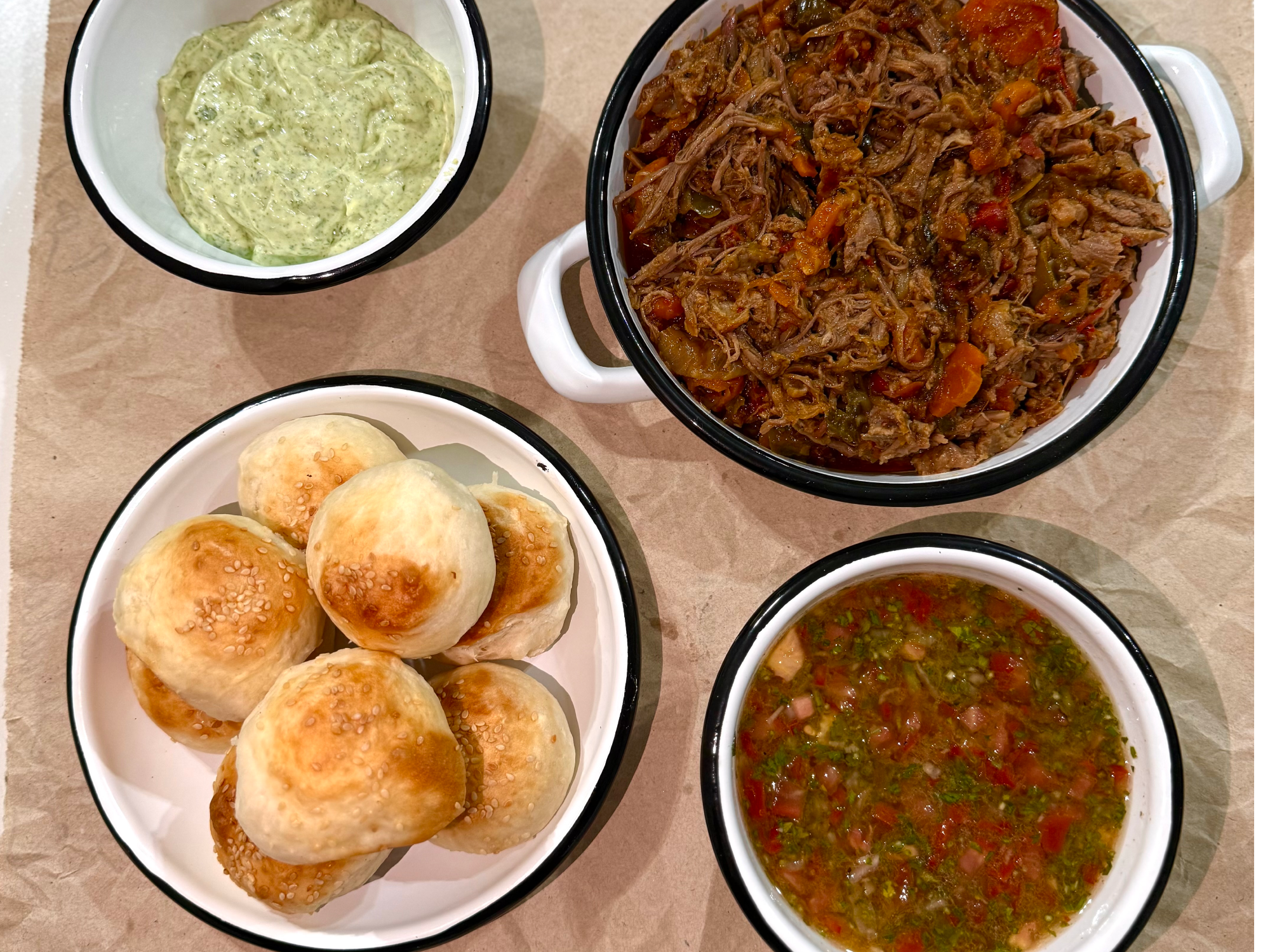 Sándwiches de bondiola para 10 personas