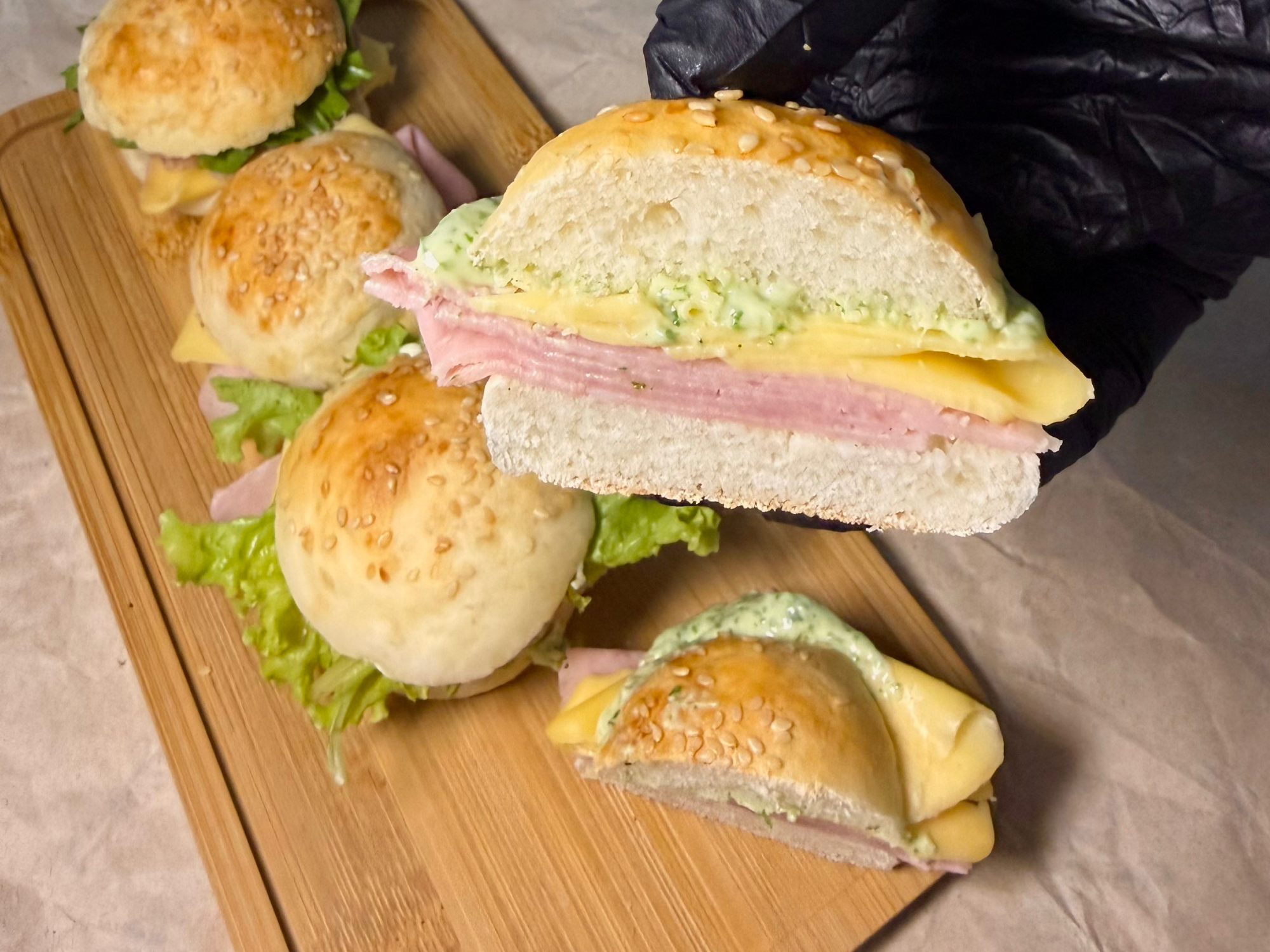 Caja mini sandwichitos