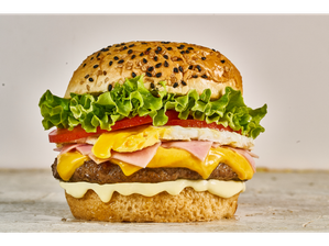 Hamburguesa completa + papas de Nino Villa Mercedes