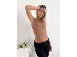Musculosa  escote a la base y strass