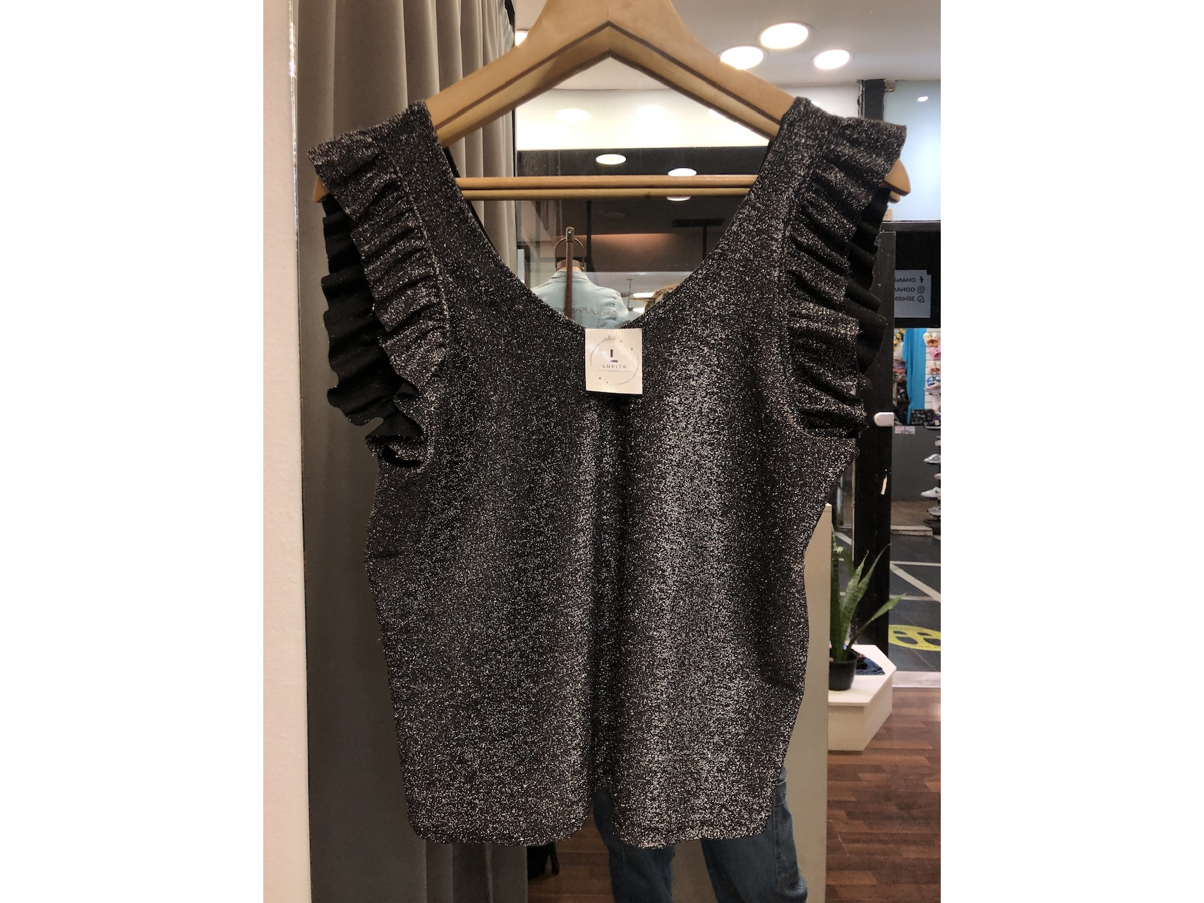 Blusa escote V lurex