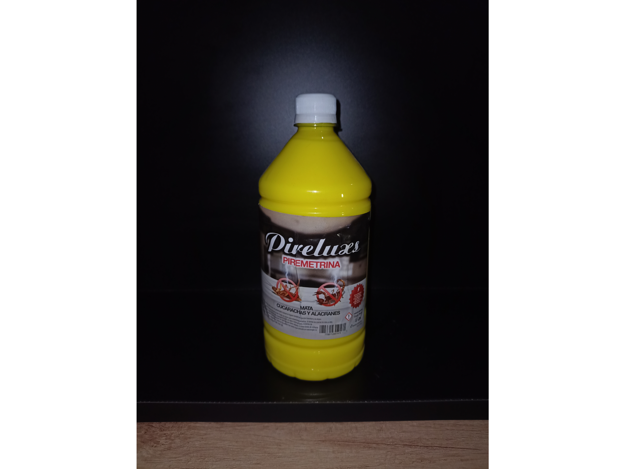 Mata alacranes Pirelux  1lts