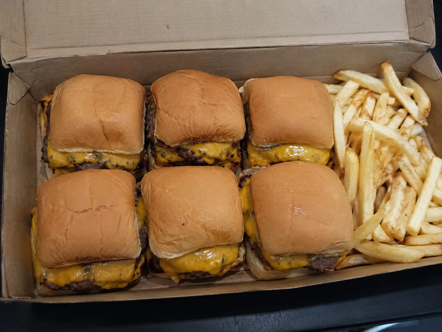 BOX BURGER 6 + papas