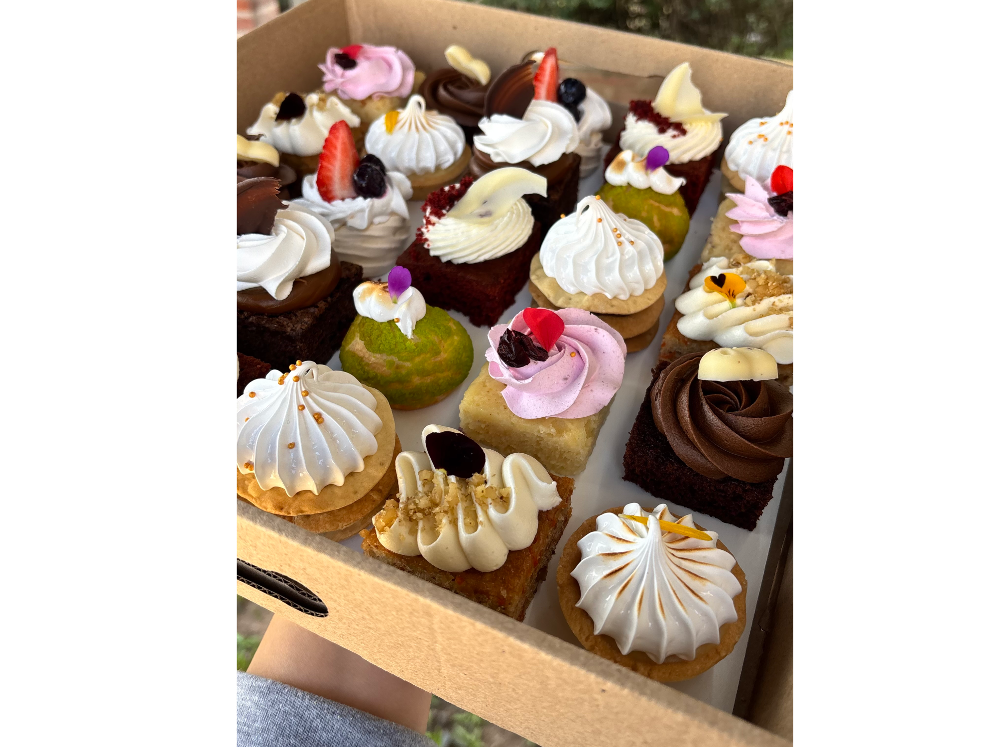 PETIT FOUR de Dama's Cake