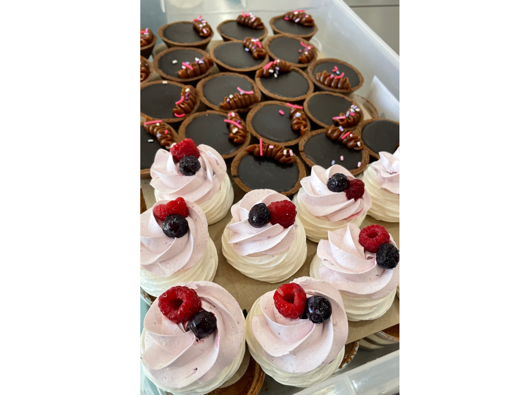 PETIT FOUR