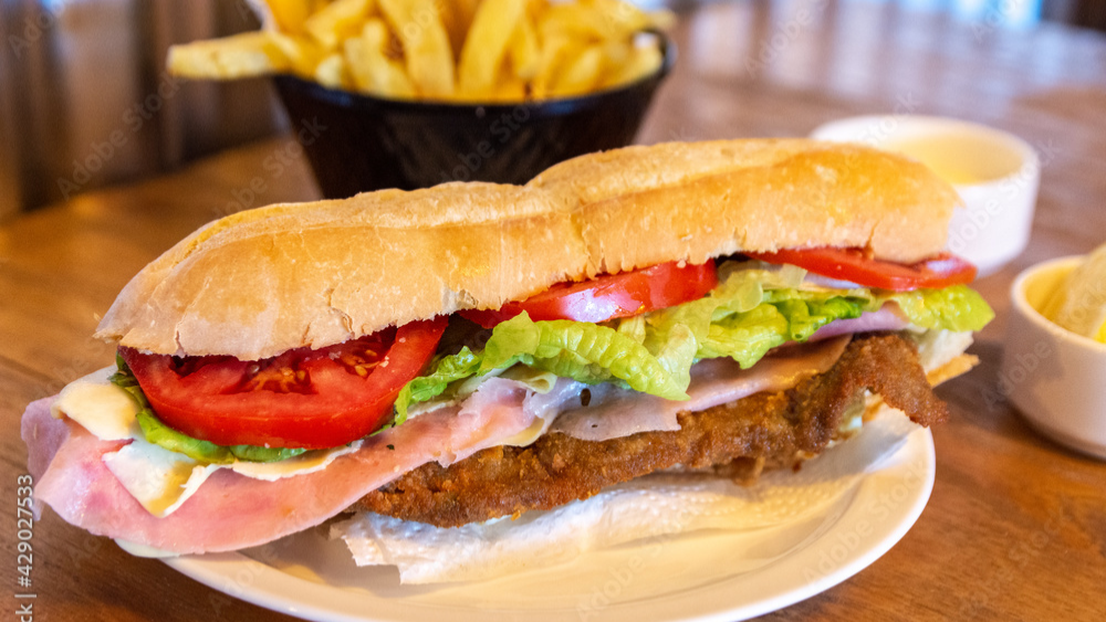 Sándwich de minlanesas