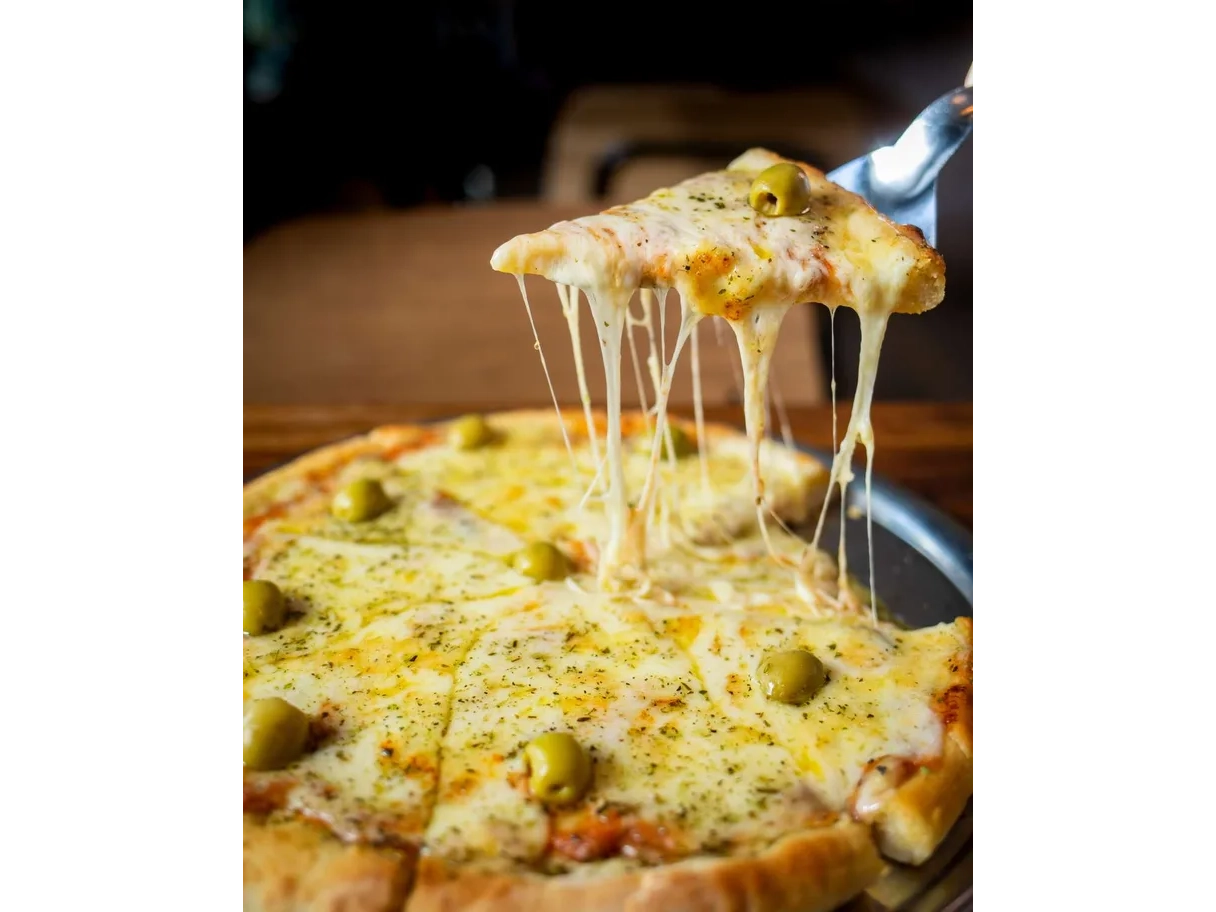1 PIZZA MUZZARELLA + 1 PIZZA ESPECIAL
