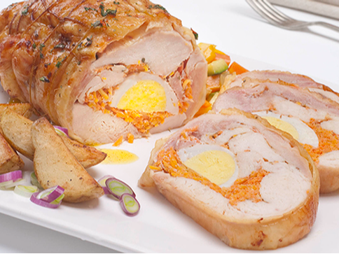 MENU 2: POLLO ARROLLADO CON PAPAS + EMPANADAS