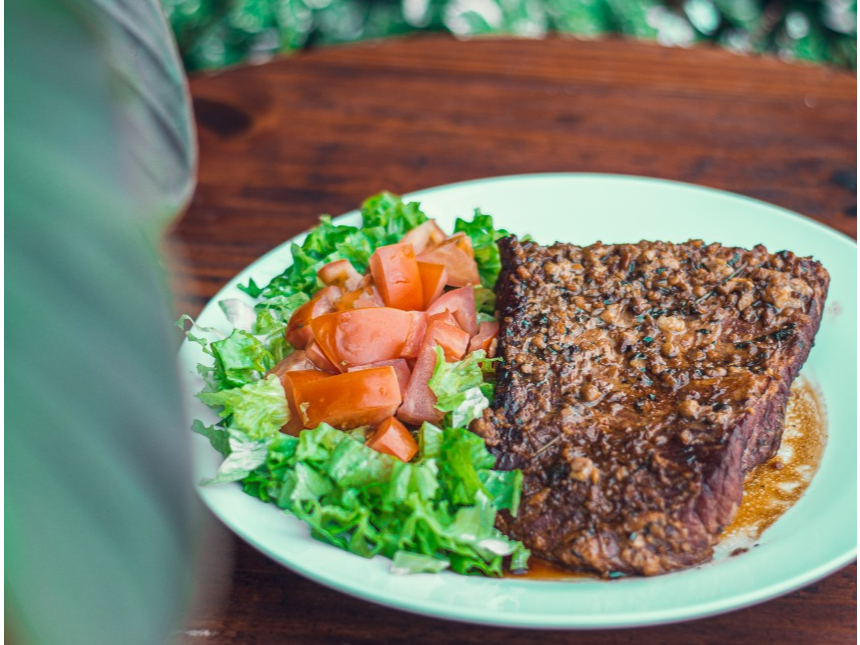 VACIO AL PLATO CON GUARNICION