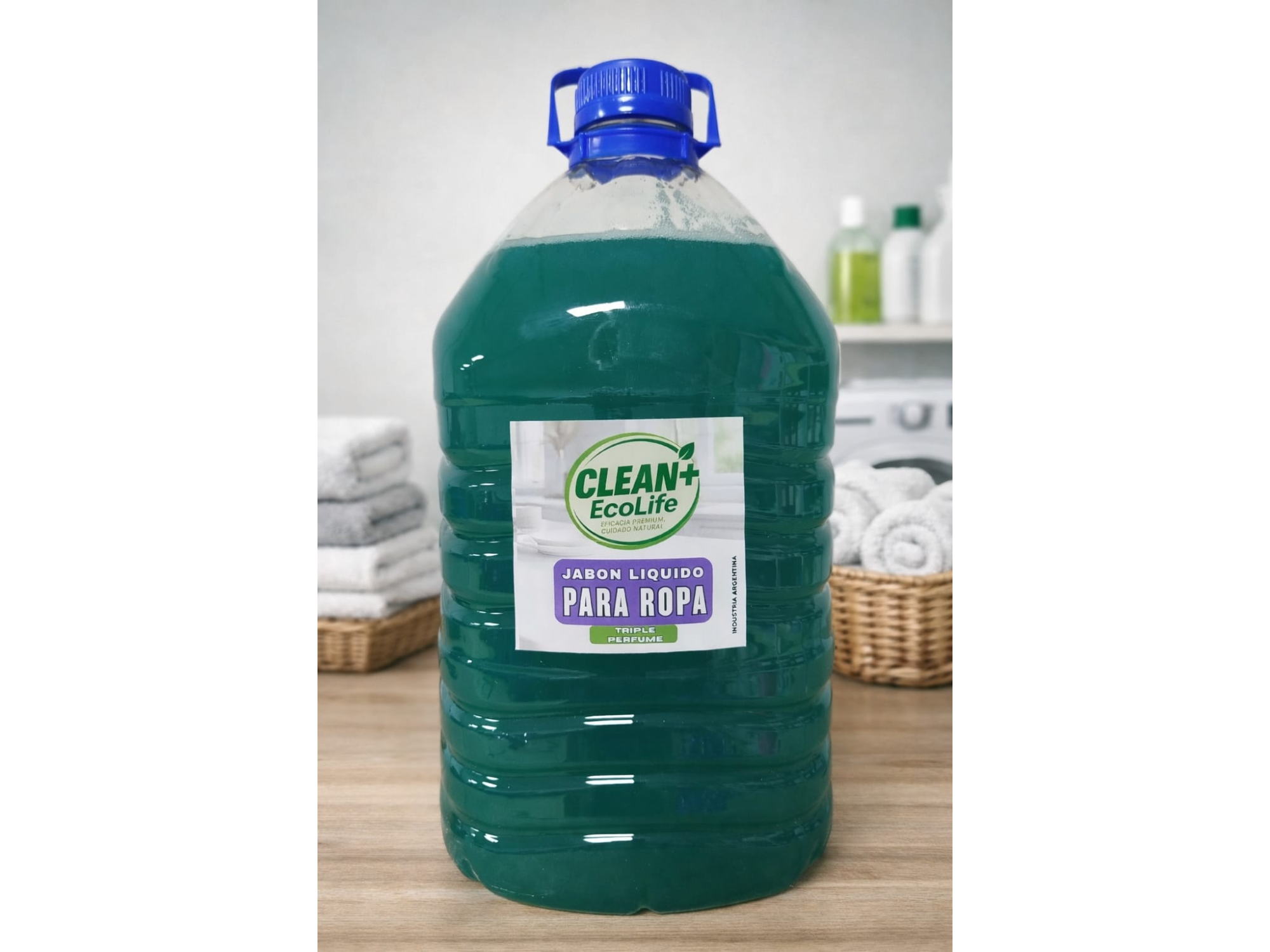 Jabon liquido para ropa tipo Ariel x 5 lts.