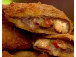 MILANESA DE POLLO RELLENA CON FUGAZZETA Y GUARNICION