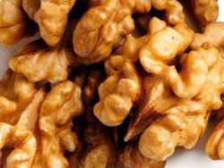 NUECES MARIPOSAS DORADAS