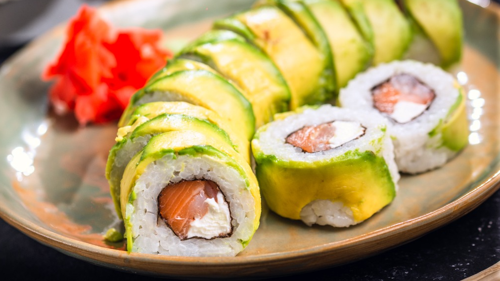 Rolls Avocados  envueltos en palta ( Avocados )