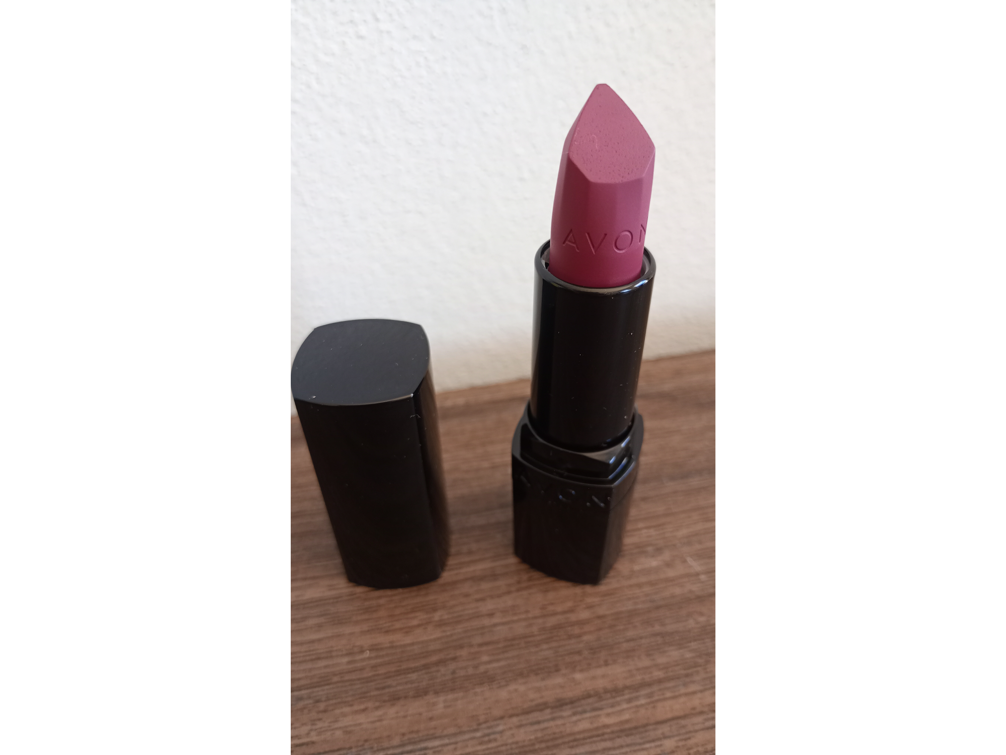 Labial ULTRA MATTE Avon (Berry blast)