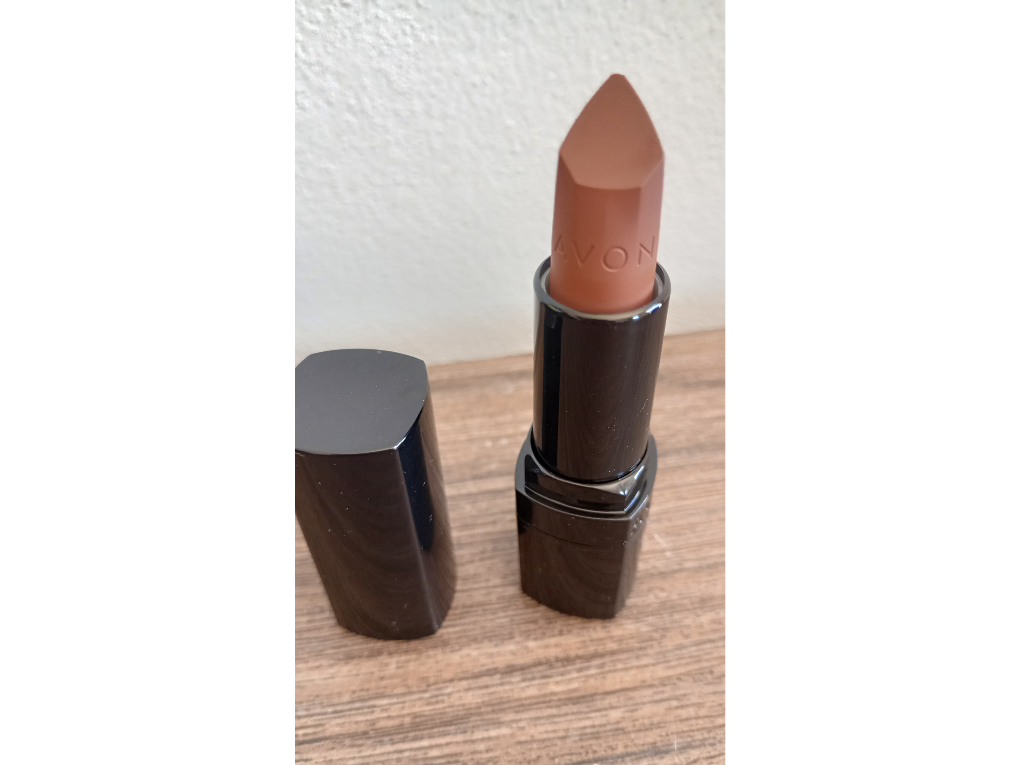 Labial ULTRA MATTE Avon (Coffe date)