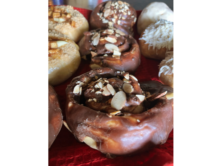 Rol de chocolate almendrado