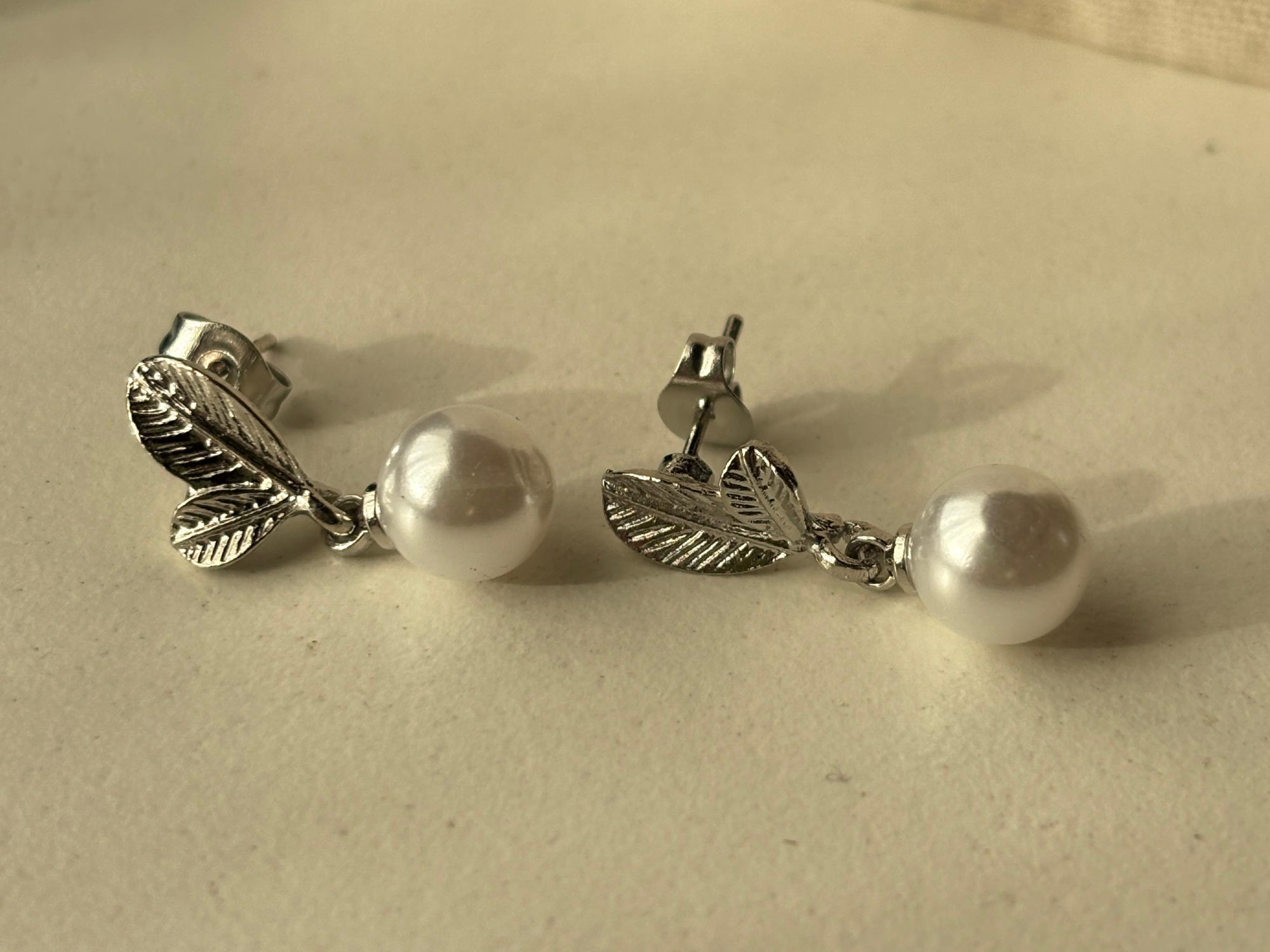 Aros Hojas con Perla