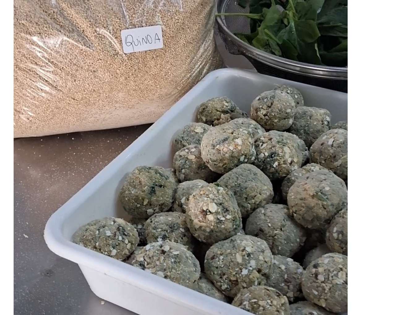 Albondigas de Pollo, Quinoa, Espinaca y Queso x 1/2 kg