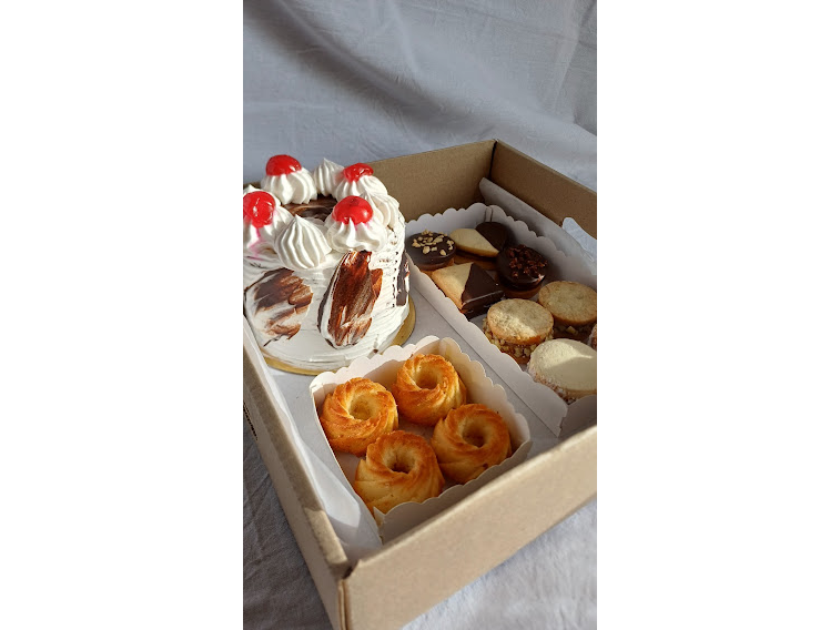 BOX MIMOS - Con mini torta de LALAROSS