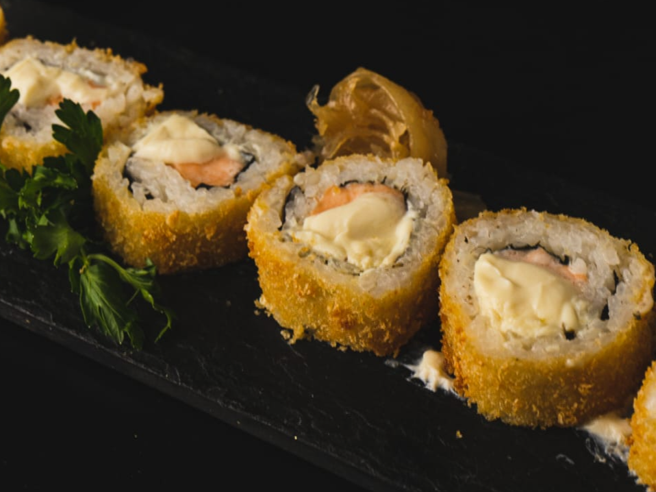 SMOKE- Salmón ahumado, Queso Phila y Palta