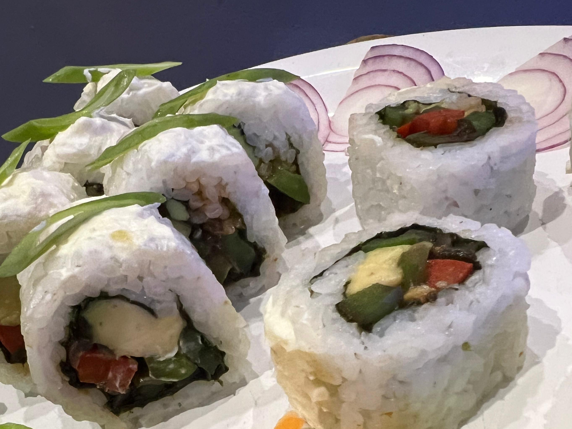 CHOP SUEY - Relleno de puros vegetales salteados, palta.