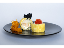 HUANG- Lango, Palta, Queso Phila y Caviar